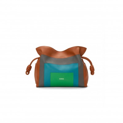 LOEWE MEDIUM FLAMENCO CLUTCH IN NAPPA CALFSKIN A411FC1XDD (30*24.5*10.5cm)